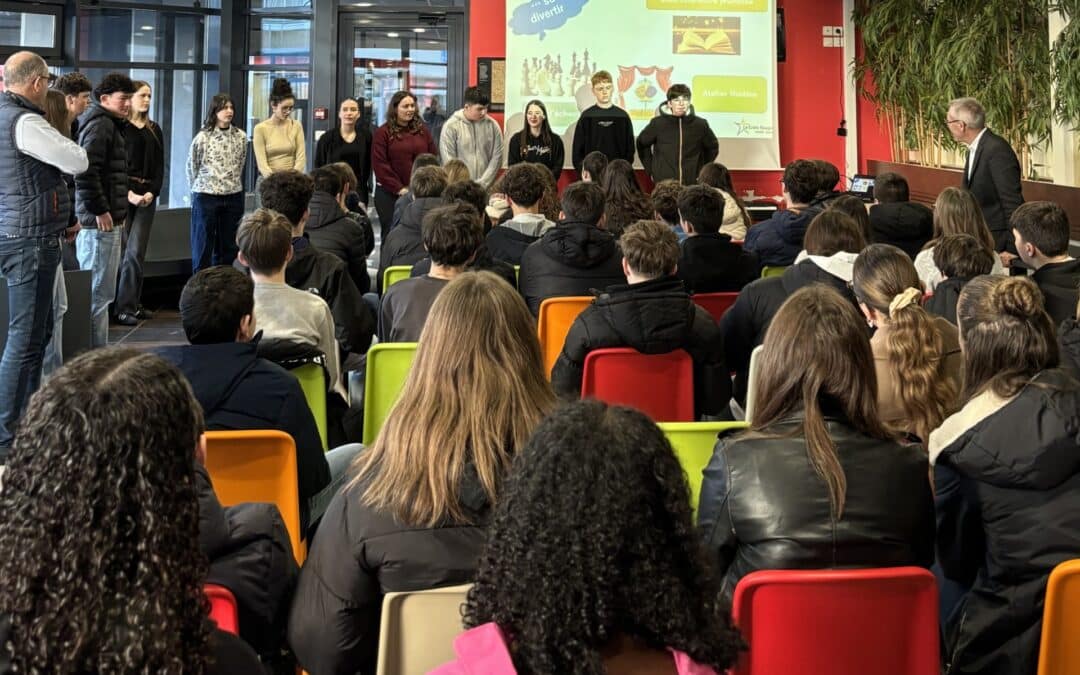 En janvier, notre établissement a eu le plaisir d&rsquo;accueillir des élèves de deux collèges partenaires : Sainte-Anne de Plougastel et Saint-Joseph de Ploudalmézeau.